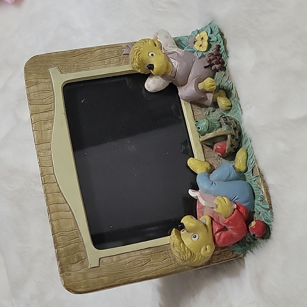 1990's Vintage Berenstain Bears Frame Princess House
